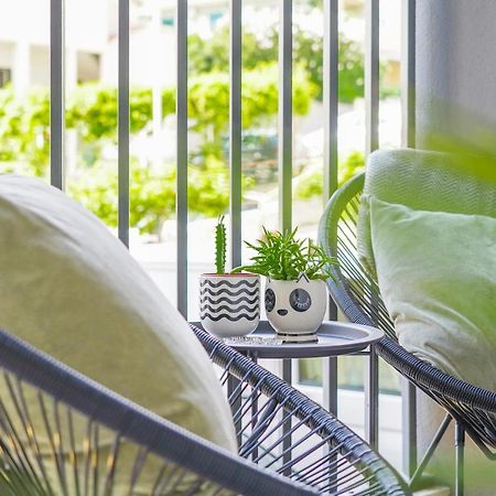 Studio Apartment Smile, Near Beach & Center, Free Parking, Balcony Makarska Buitenkant foto