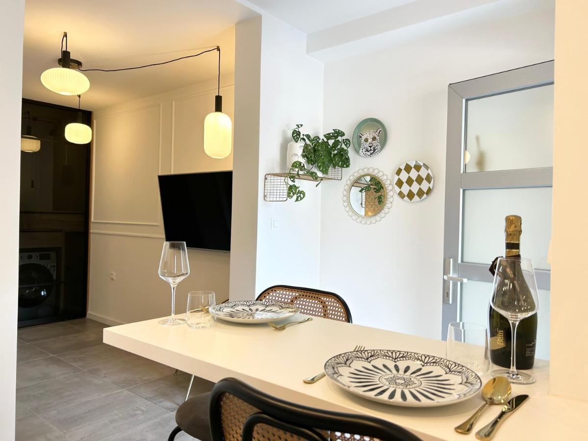 Studio Apartment Smile, Near Beach & Center, Free Parking, Balcony Makarska Buitenkant foto